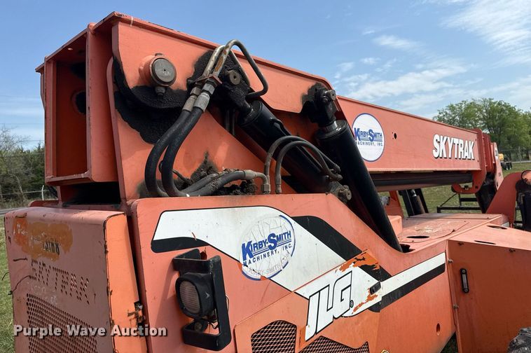 image for item DS3682 2011 JLG 10042 telehandler