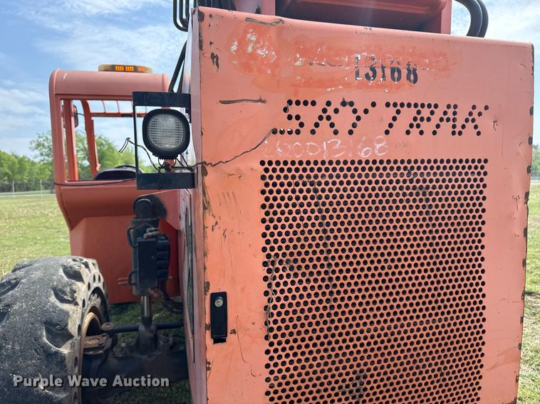image for item DS3682 2011 JLG 10042 telehandler