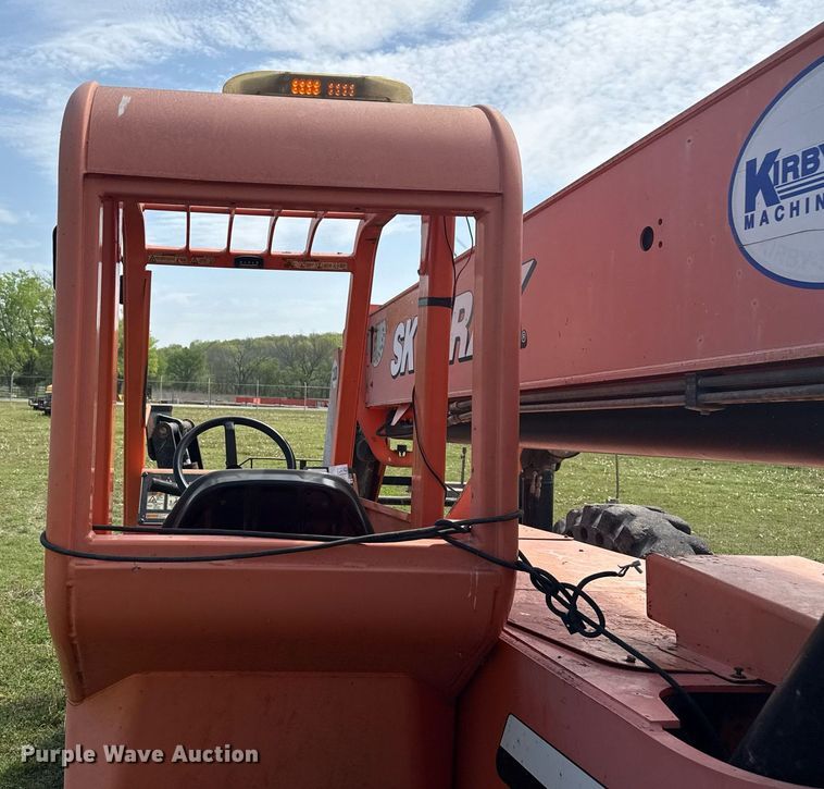 image for item DS3682 2011 JLG 10042 telehandler