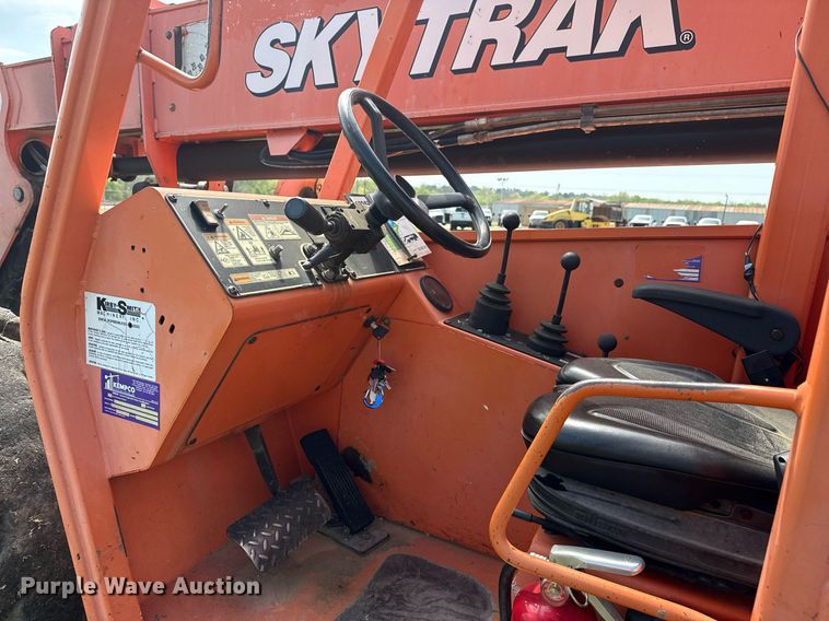 image for item DS3682 2011 JLG 10042 telehandler