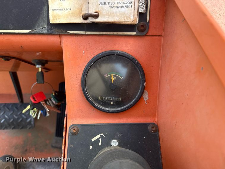 image for item DS3682 2011 JLG 10042 telehandler