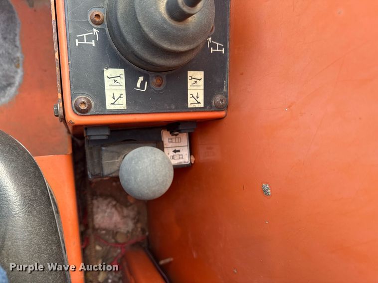 image for item DS3682 2011 JLG 10042 telehandler