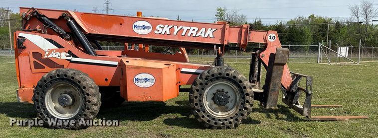 image for item DS3683 2011 JLG 10042 telehandler
