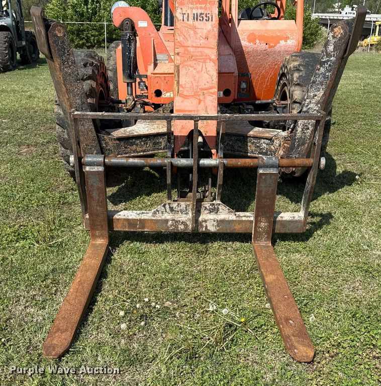 image for item DS3683 2011 JLG 10042 telehandler