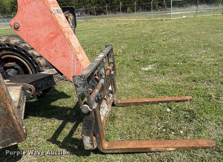 image for item DS3683 2011 JLG 10042 telehandler