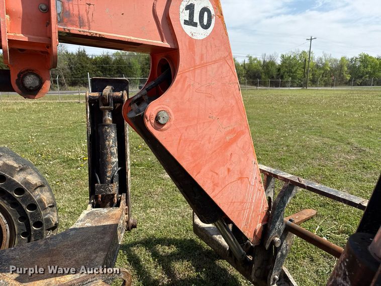 image for item DS3683 2011 JLG 10042 telehandler