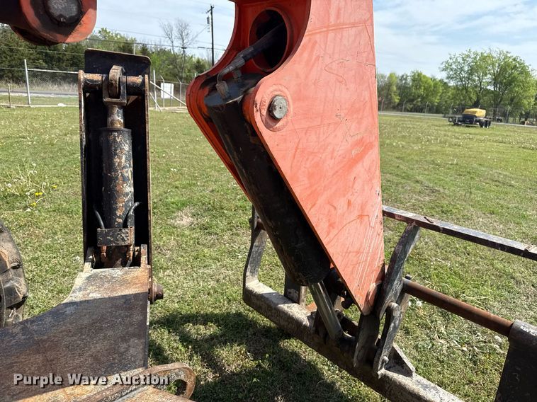 image for item DS3683 2011 JLG 10042 telehandler