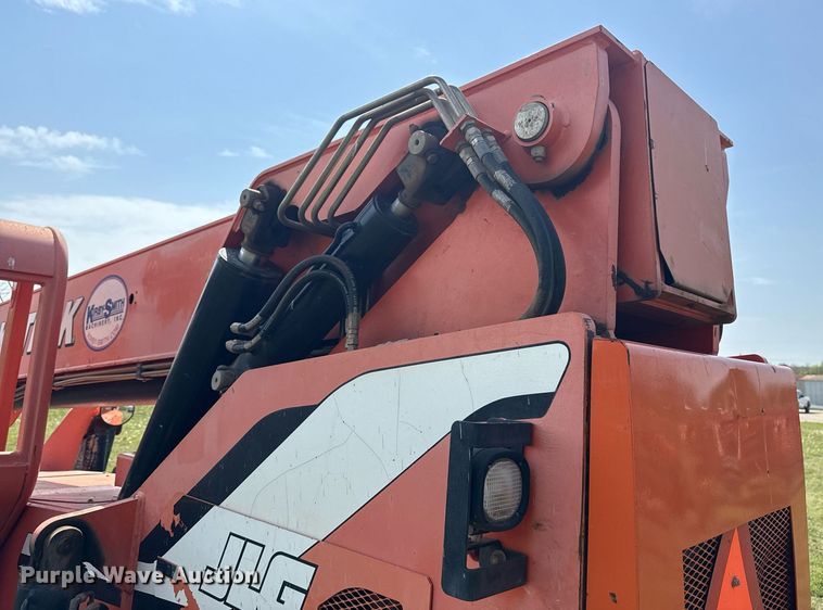 image for item DS3683 2011 JLG 10042 telehandler