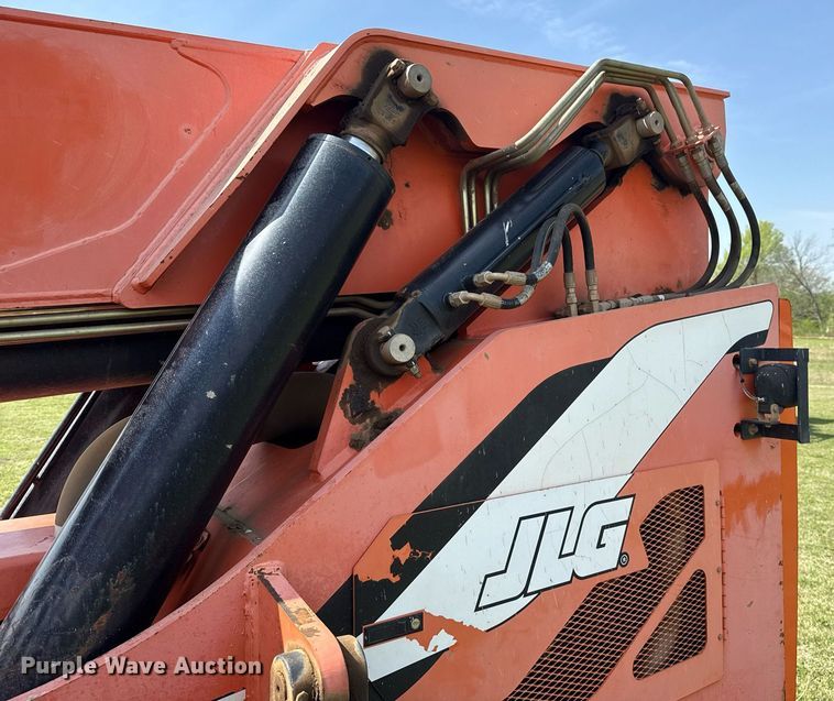 image for item DS3683 2011 JLG 10042 telehandler