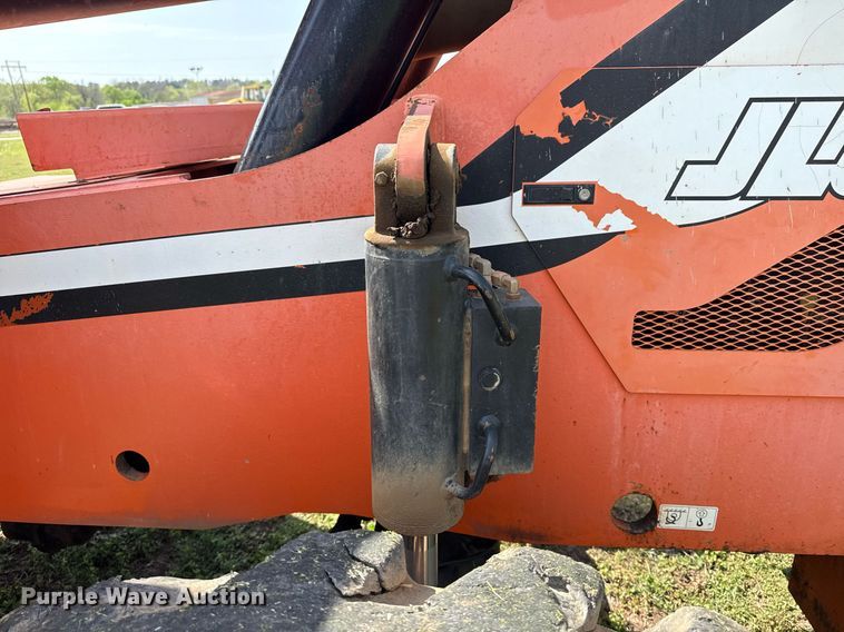 image for item DS3683 2011 JLG 10042 telehandler