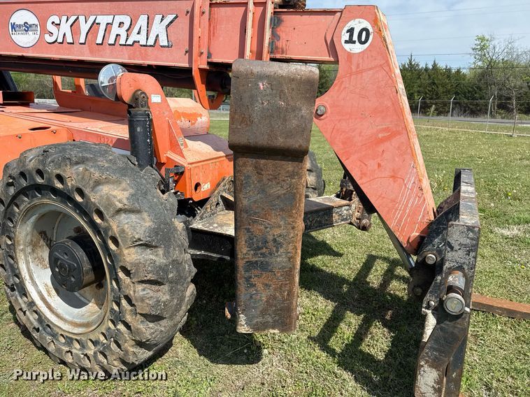 image for item DS3683 2011 JLG 10042 telehandler