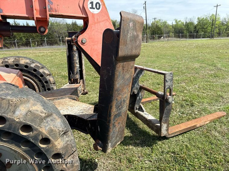 image for item DS3683 2011 JLG 10042 telehandler