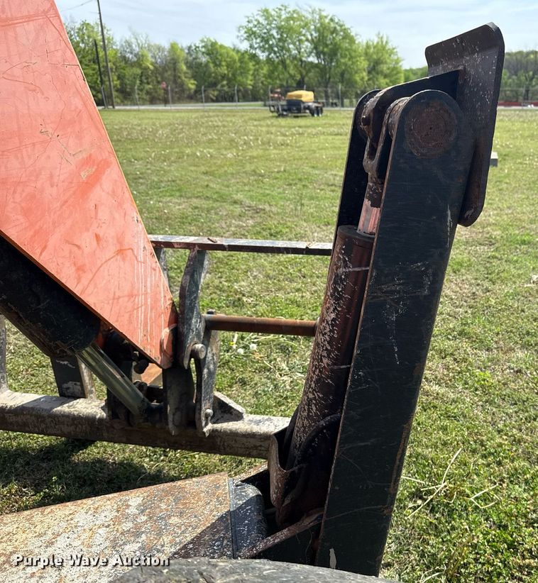 image for item DS3683 2011 JLG 10042 telehandler