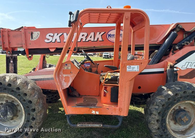 image for item DS3683 2011 JLG 10042 telehandler