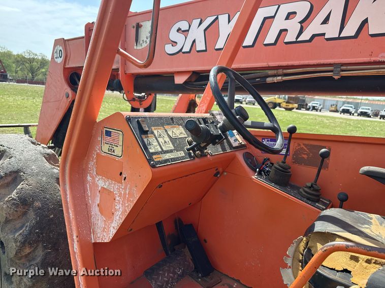 image for item DS3683 2011 JLG 10042 telehandler