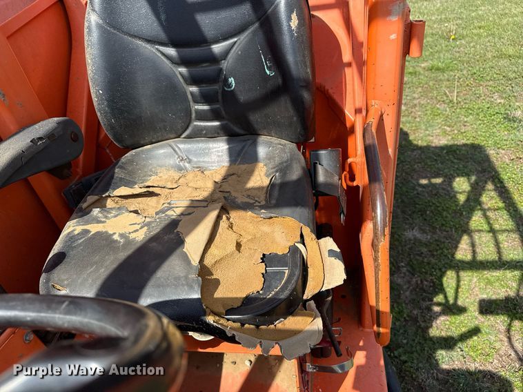 image for item DS3683 2011 JLG 10042 telehandler