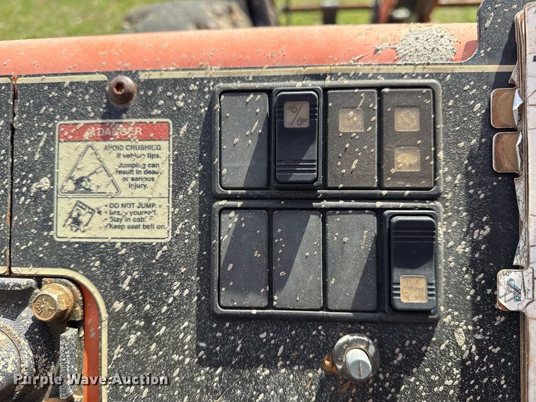 image for item DS3683 2011 JLG 10042 telehandler