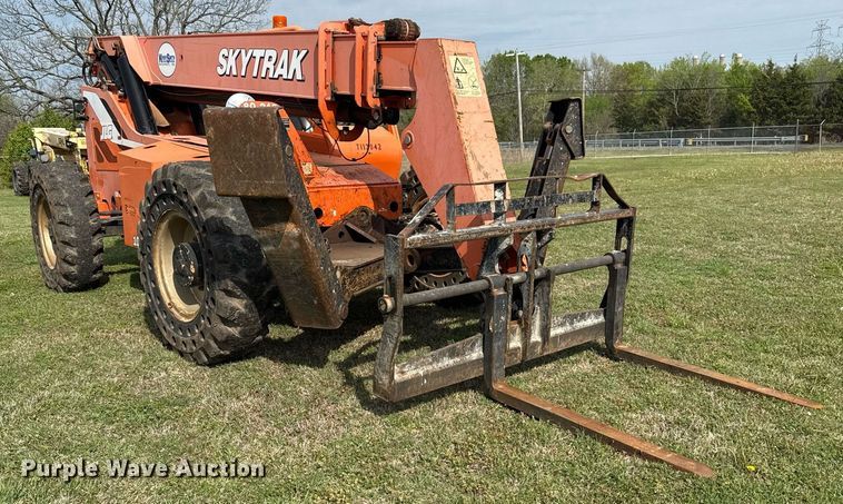 image for item DS3684 2014 JLG 10042 telehandler