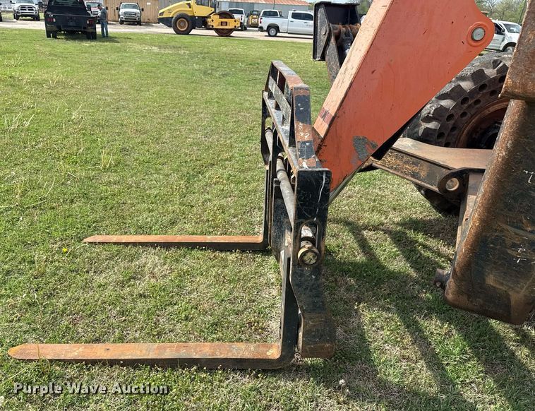 image for item DS3684 2014 JLG 10042 telehandler