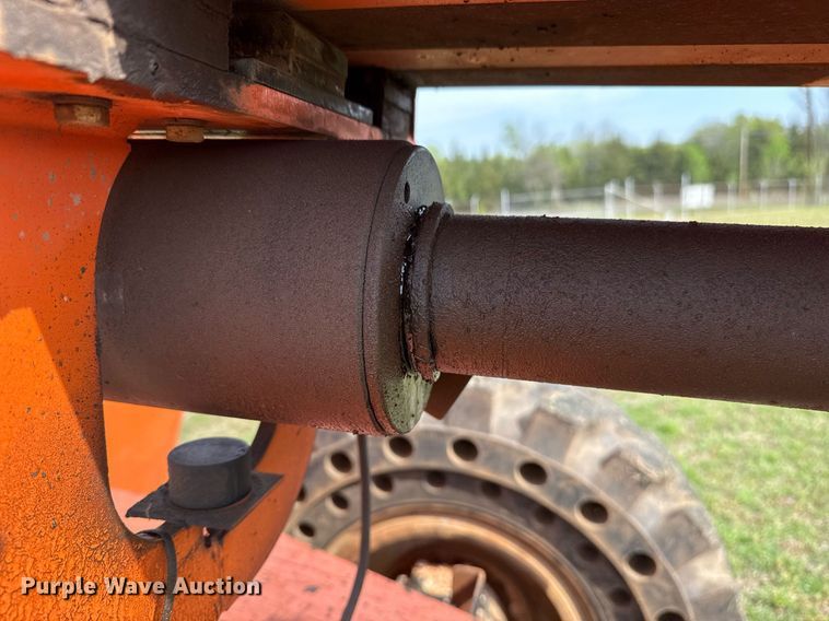 image for item DS3684 2014 JLG 10042 telehandler