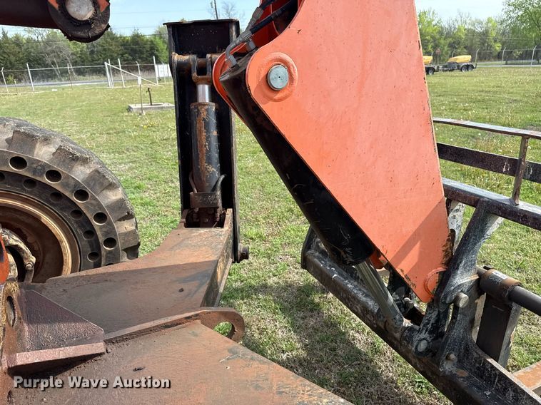 image for item DS3684 2014 JLG 10042 telehandler
