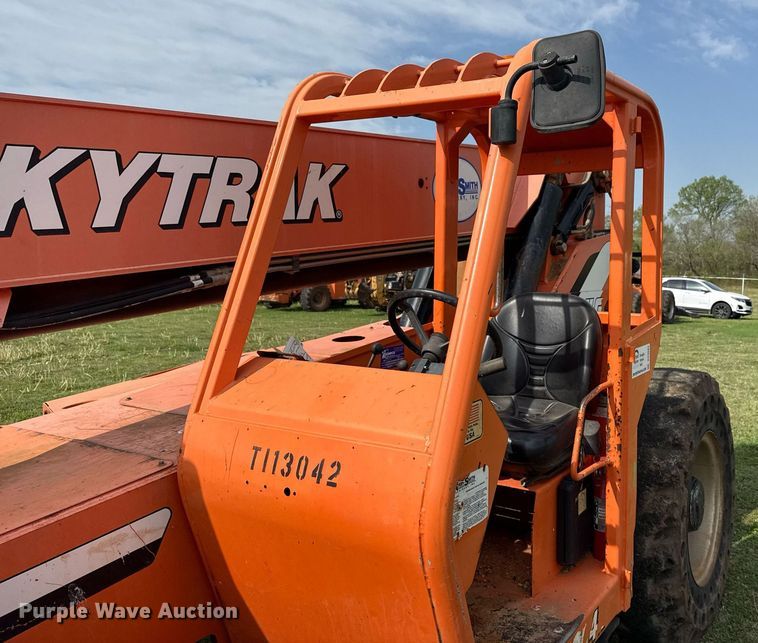 image for item DS3684 2014 JLG 10042 telehandler