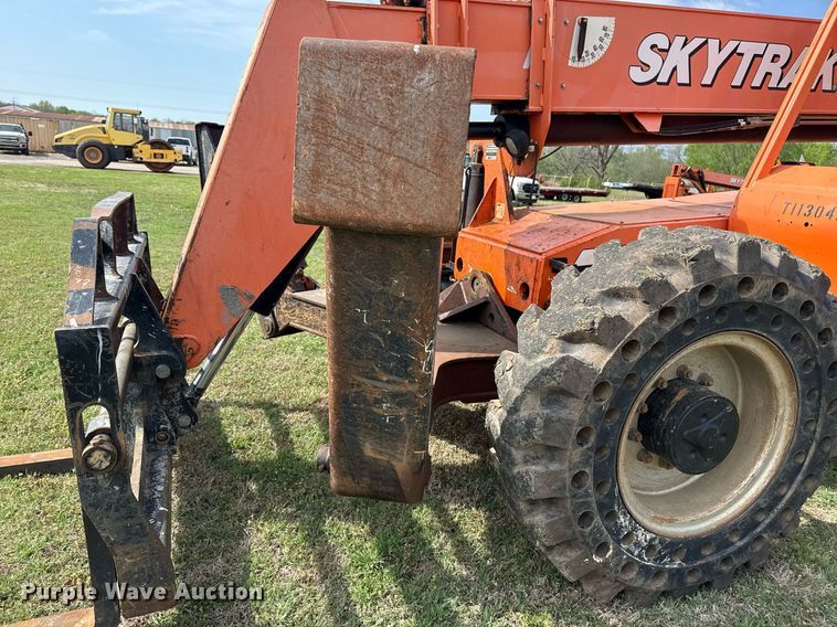 image for item DS3684 2014 JLG 10042 telehandler