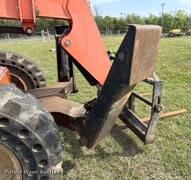 image for item DS3684 2014 JLG 10042 telehandler