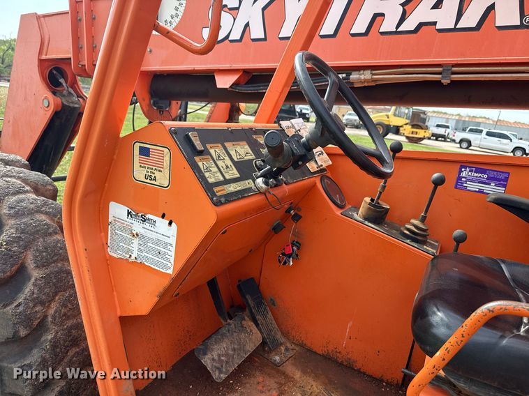 image for item DS3684 2014 JLG 10042 telehandler