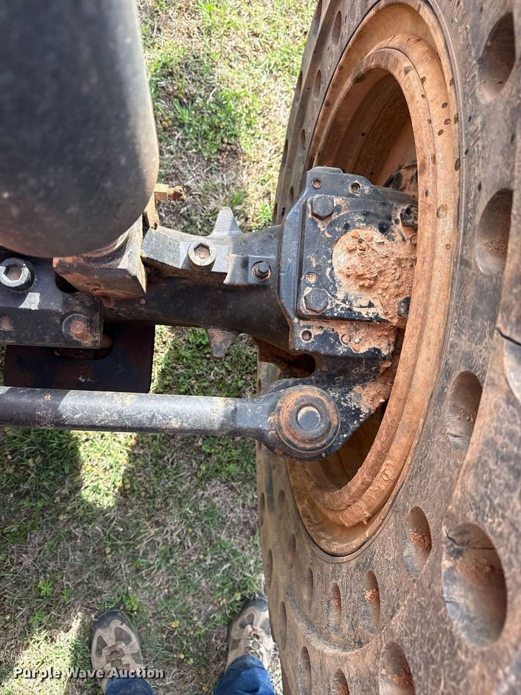 image for item DS3684 2014 JLG 10042 telehandler