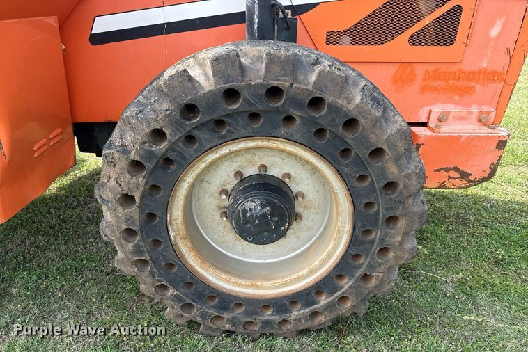 image for item DS3684 2014 JLG 10042 telehandler