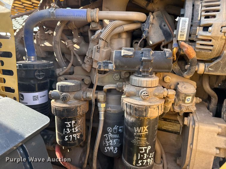 image for item DS3686 2015 Gehl RS8-44 telehandler