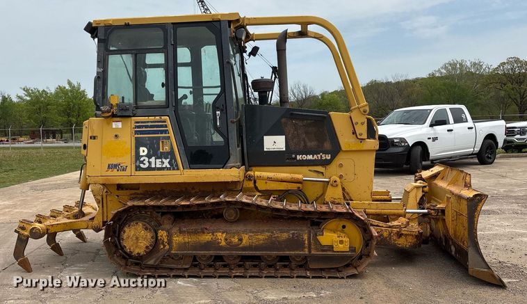 image for item DS3687 2007 Komatsu D31EX-21A dozer