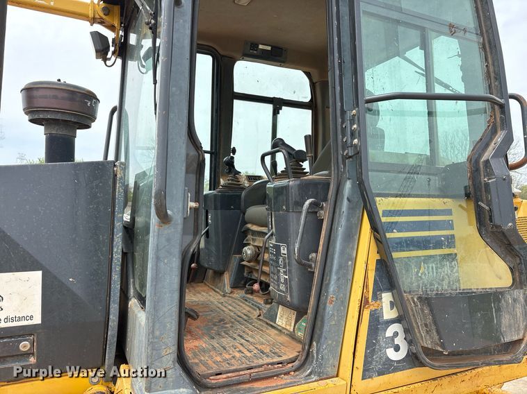 image for item DS3687 2007 Komatsu D31EX-21A dozer