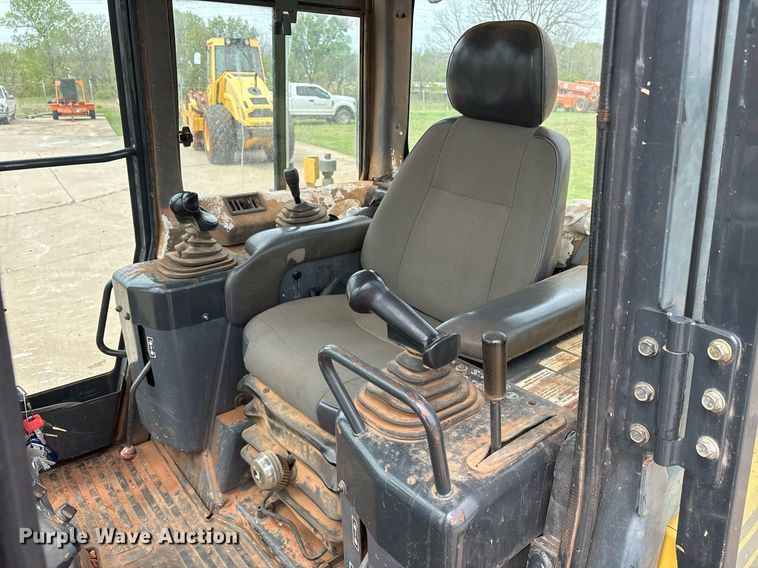 image for item DS3687 2007 Komatsu D31EX-21A dozer