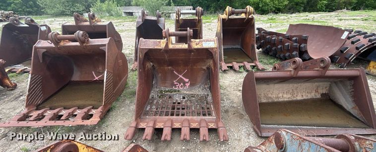 image for item DS3712 (3) buckets