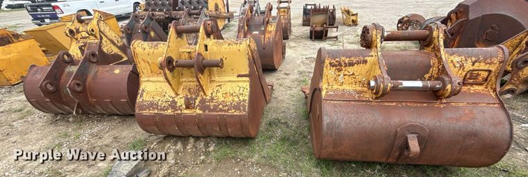 image for item DS3712 (3) buckets