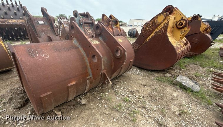 image for item DS3712 (3) buckets