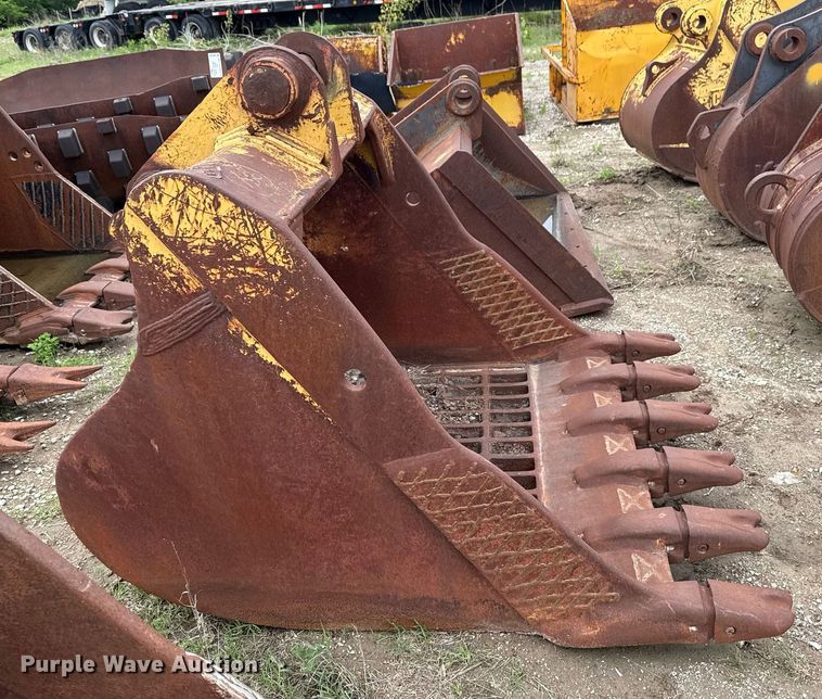 image for item DS3712 (3) buckets