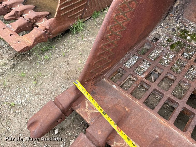 image for item DS3712 (3) buckets