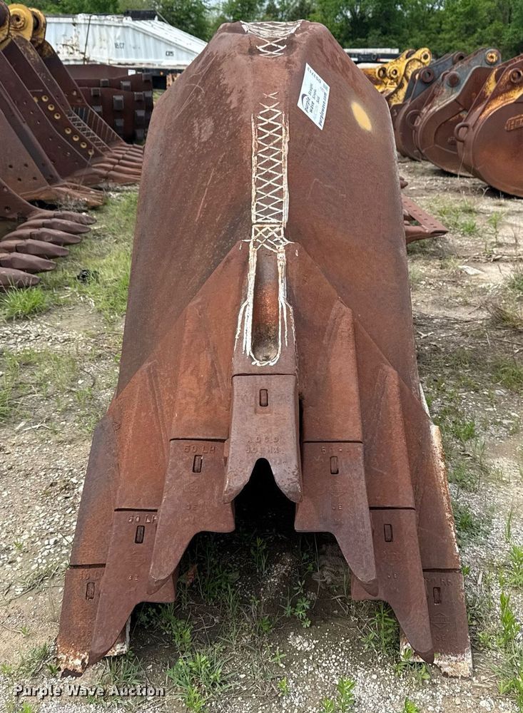 image for item DS3713 (3) Hensley v-bottom buckets