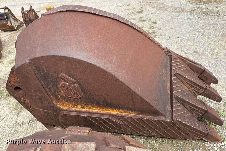 image for item DS3713 (3) Hensley v-bottom buckets