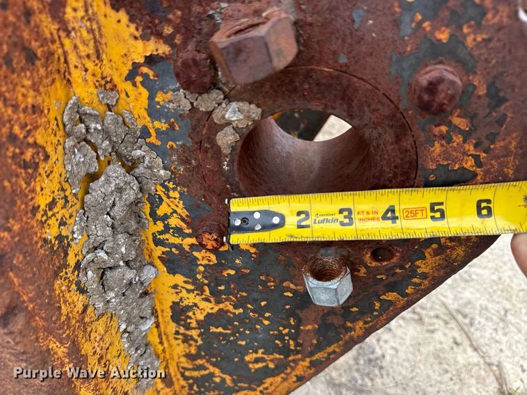 image for item DS3713 (3) Hensley v-bottom buckets