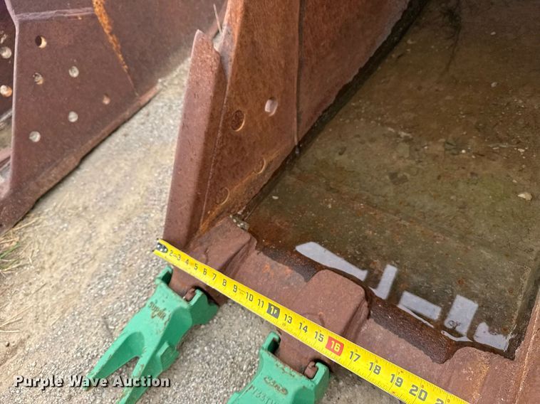 image for item DS3715 (3) buckets