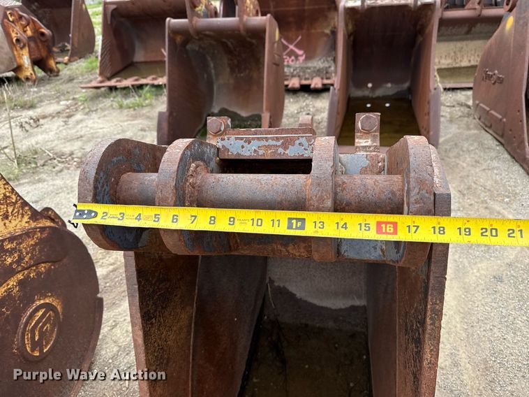 image for item DS3715 (3) buckets