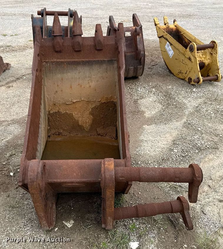 image for item DS3715 (3) buckets