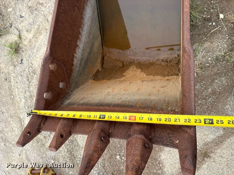 image for item DS3715 (3) buckets