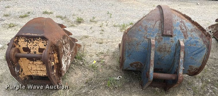 image for item DS3716 (2) v-bottom buckets