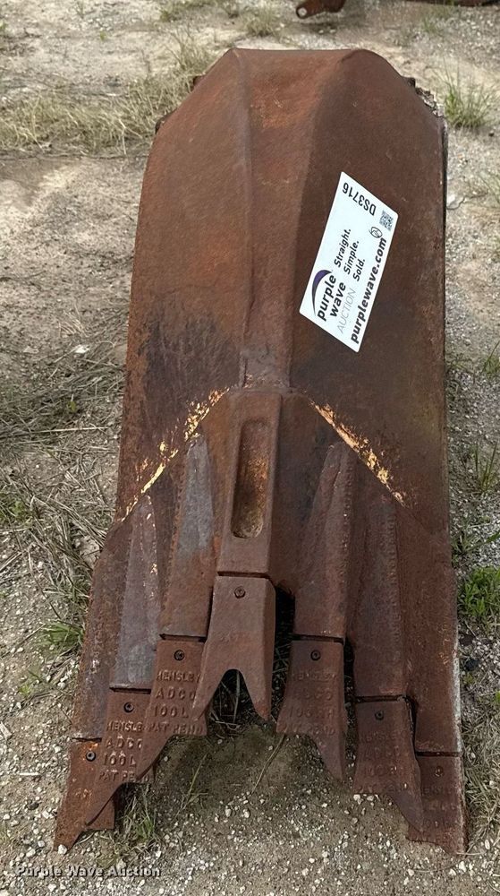 image for item DS3716 (2) v-bottom buckets