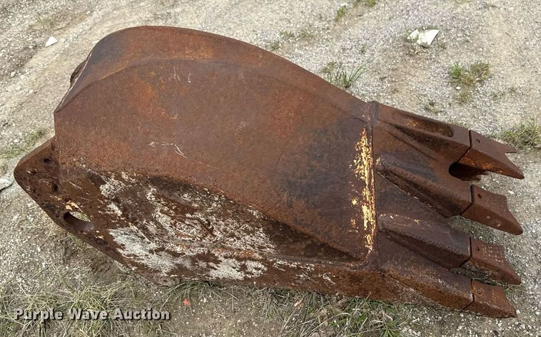 image for item DS3716 (2) v-bottom buckets